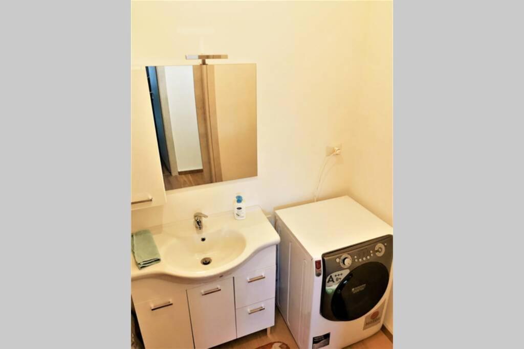 Luxus P4T Family 3 Bedroom With Pool, Tennis Court And Sauna Brindisi Kültér fotó