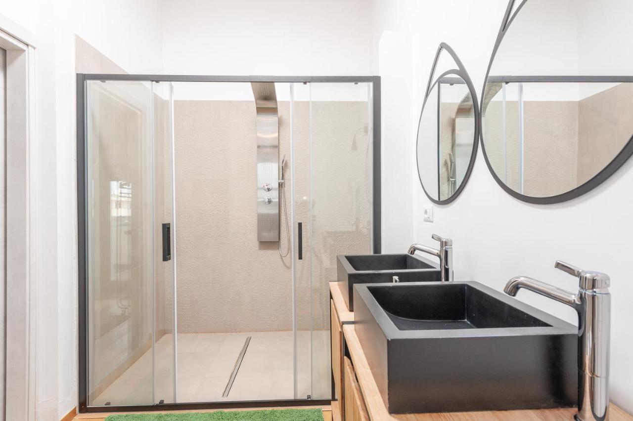 Luxus P4T Family 3 Bedroom With Pool, Tennis Court And Sauna Brindisi Kültér fotó
