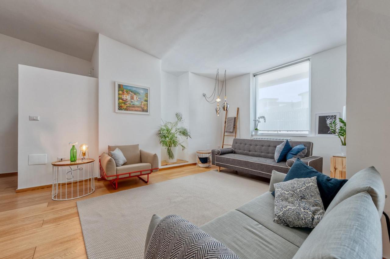Luxus P4T Family 3 Bedroom With Pool, Tennis Court And Sauna Brindisi Kültér fotó